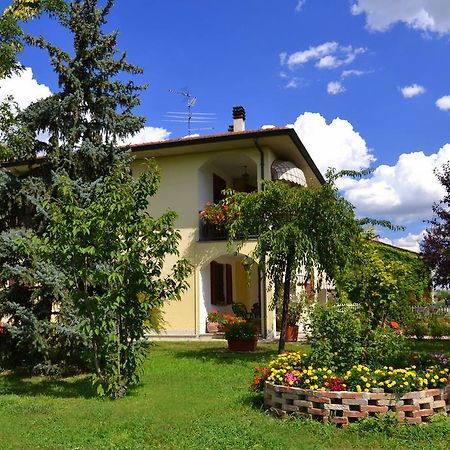 B&B Il Pavone 부세토 외부 사진