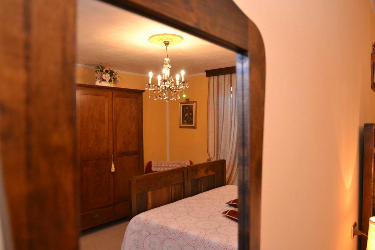 B&B Il Pavone 부세토 외부 사진