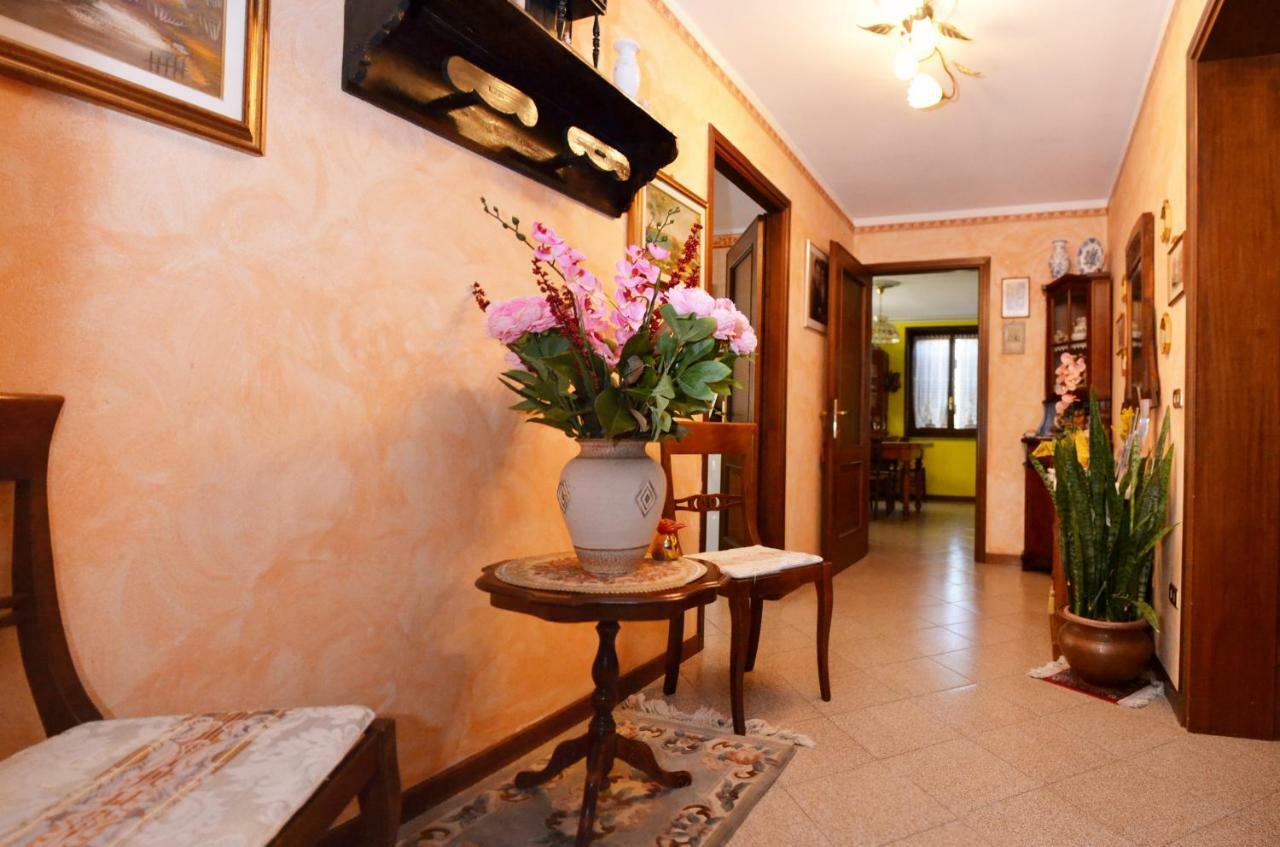 B&B Il Pavone 부세토 외부 사진